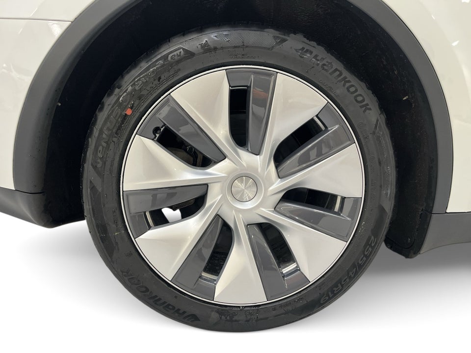 Tesla Model Y RWD 5d