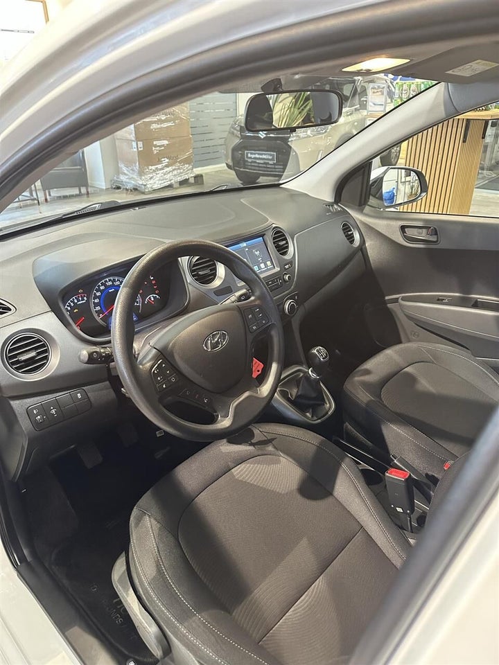 Hyundai i10 1,0 Touch 5d