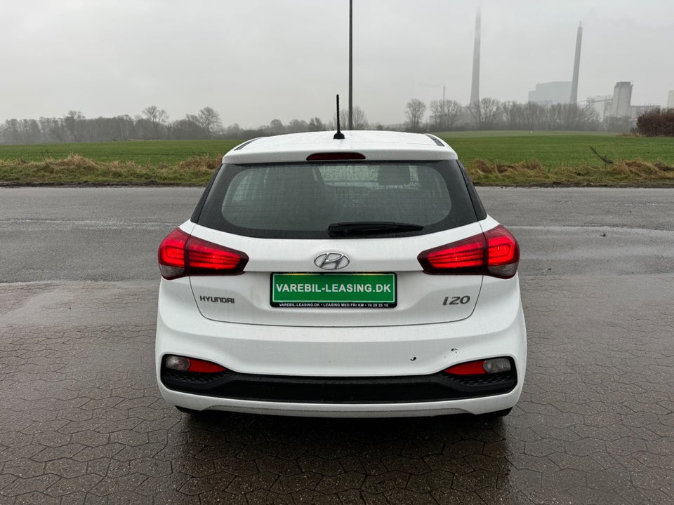 Hyundai i20 1,25 Life Van 5d