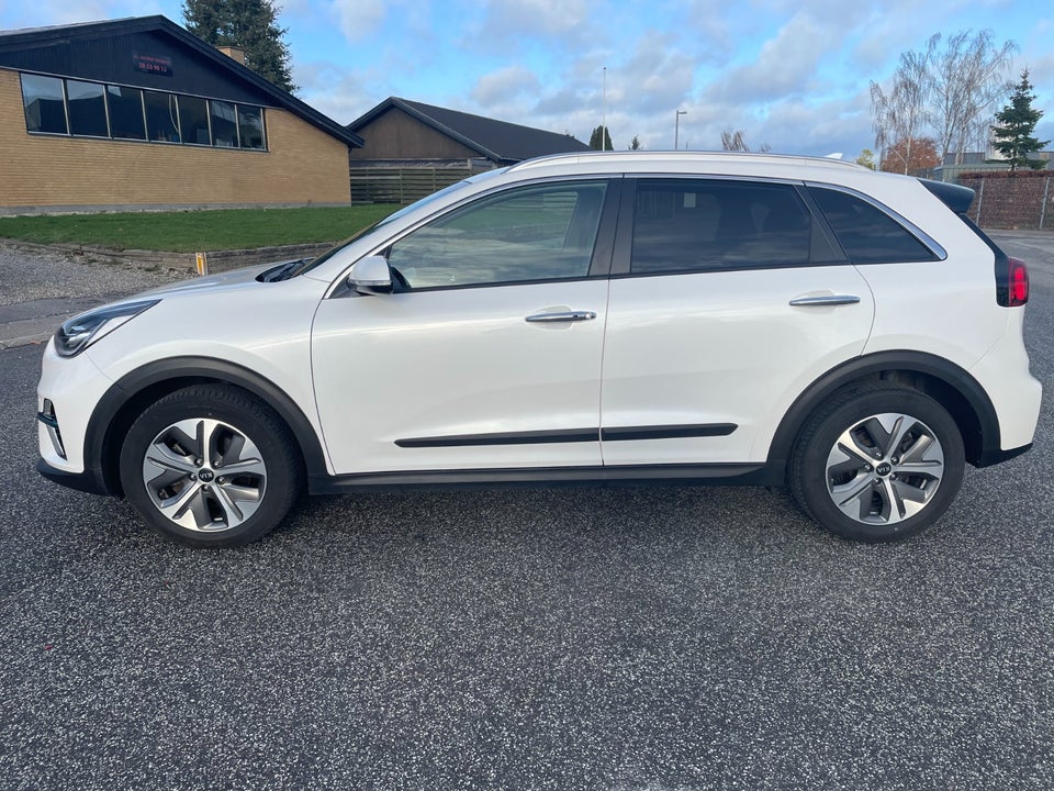 Kia e-Niro 64 Premium 5d