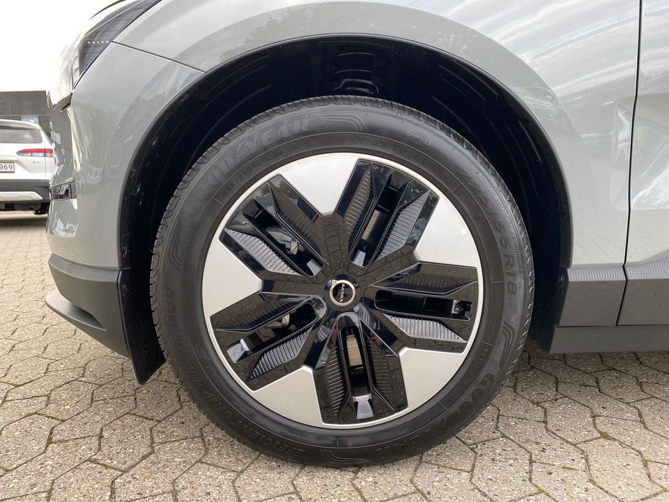 Volvo EX30 Extended Range Core 5d