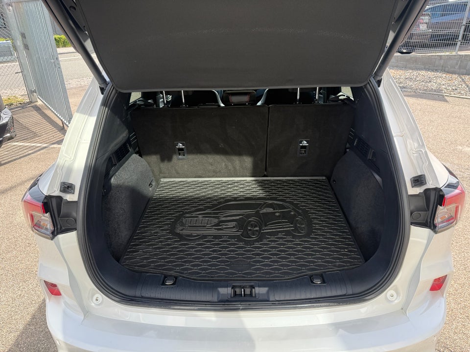 Ford Kuga 2,5 PHEV ST-Line X CVT 5d