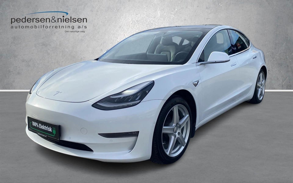 Tesla Model 3 Long Range AWD 4d