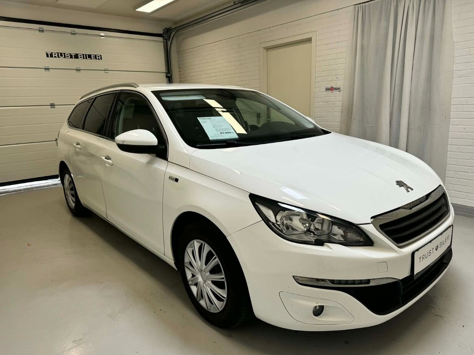Peugeot 308 1,6 BlueHDi 120 Style SW 5d