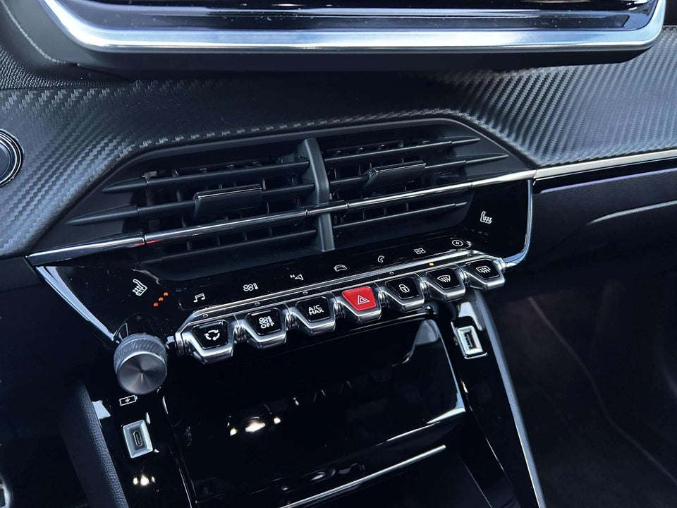 Peugeot e-208 50 GT Line 5d