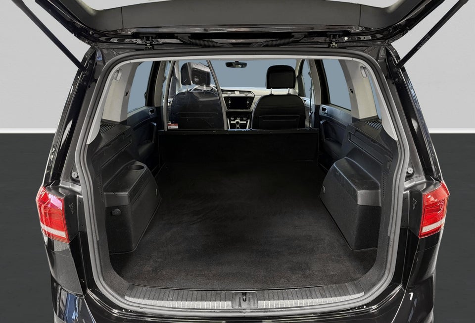 VW Touran 2,0 TDi 122 Comfortline Van 5d