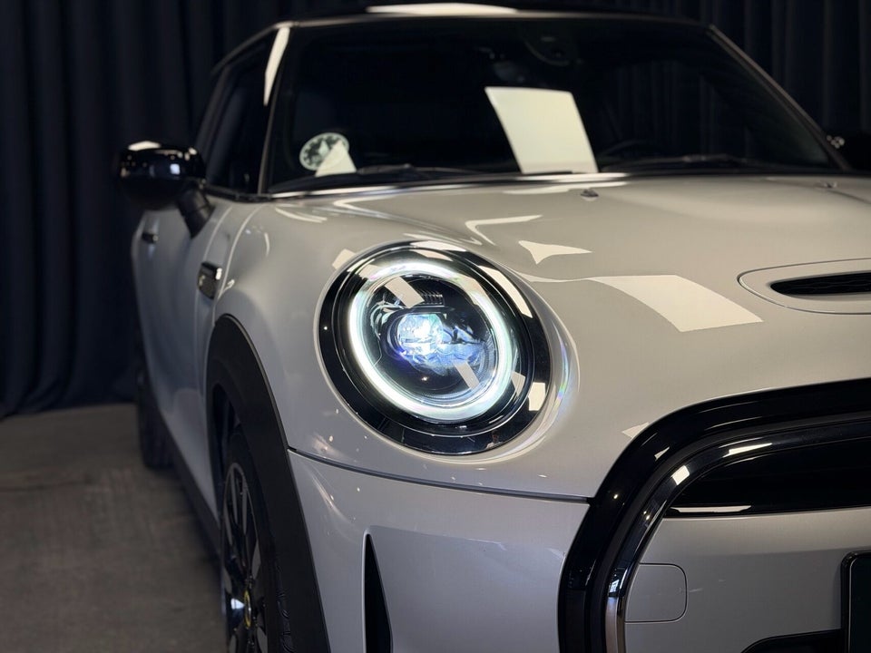 MINI Cooper SE Classic Trim 3d
