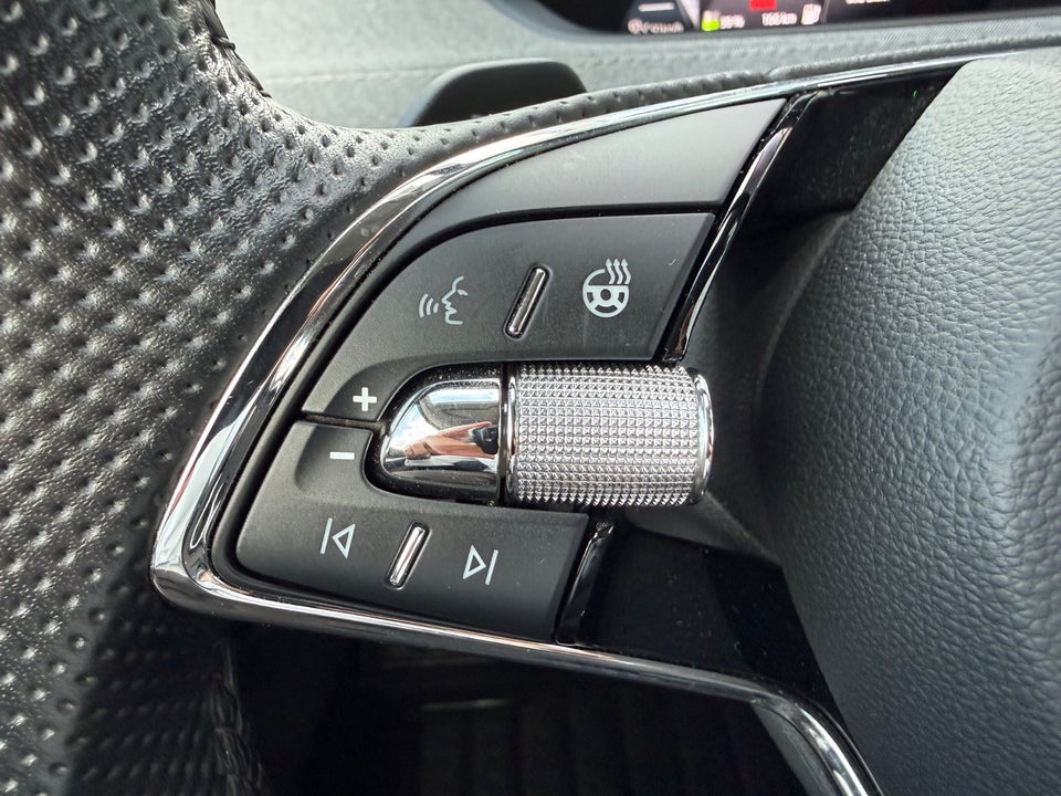 Skoda Enyaq 80 iV Loft 5d