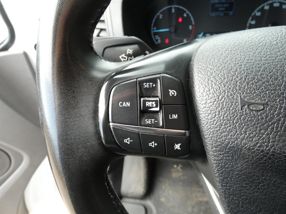 Ford Transit Custom 300L 2,0 TDCi 130 Trend