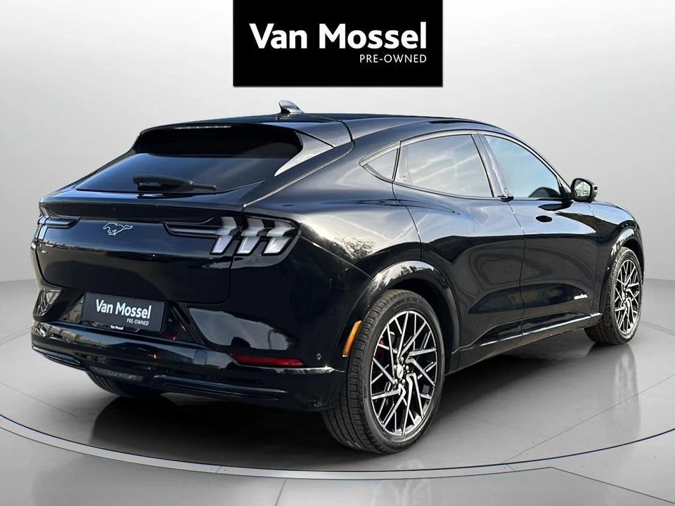 Ford Mustang Mach-E 75 Standard Range AWD 5d