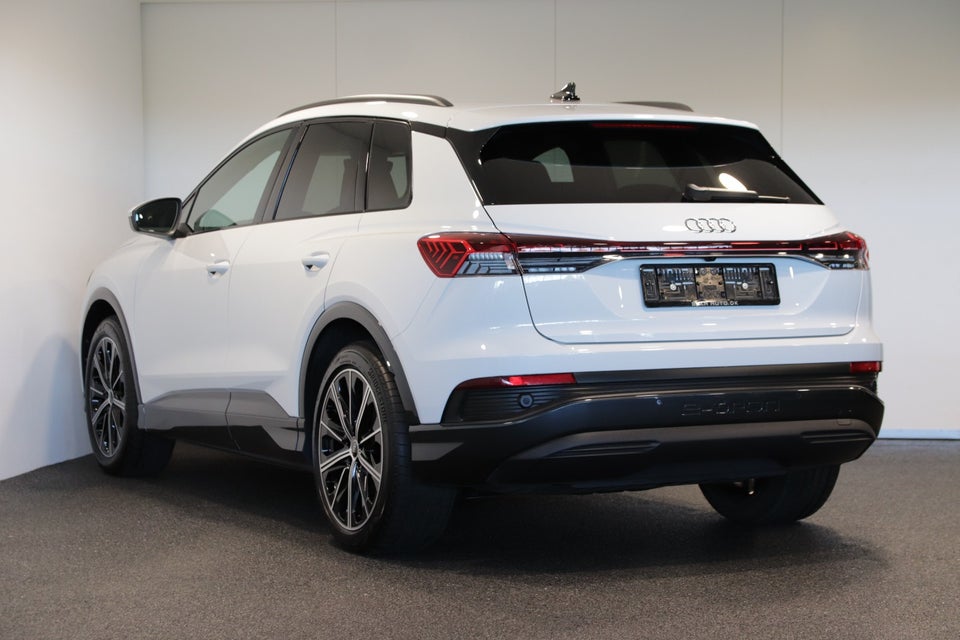 Audi Q4 e-tron 40 Attitude 5d