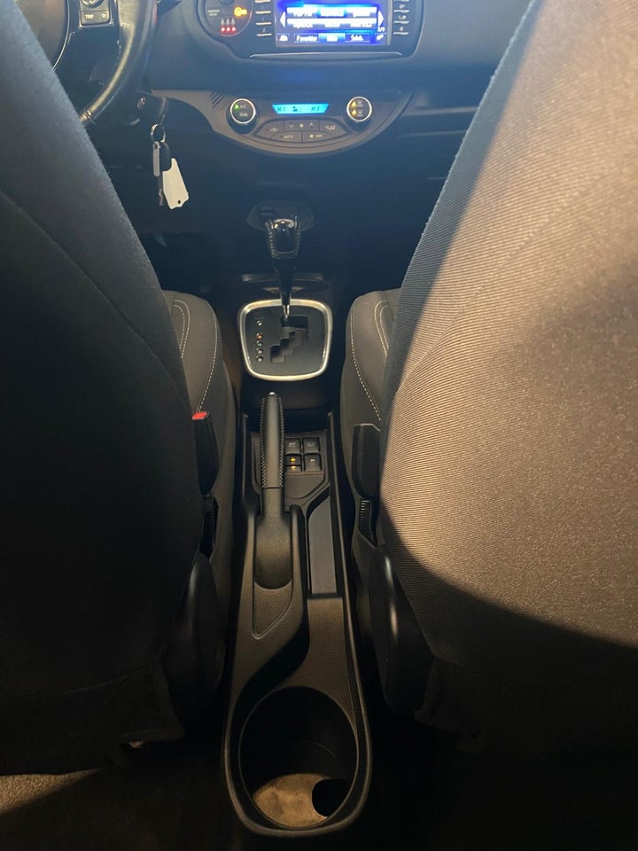 Toyota Yaris 1,5 Hybrid H2 Premium e-CVT 5d