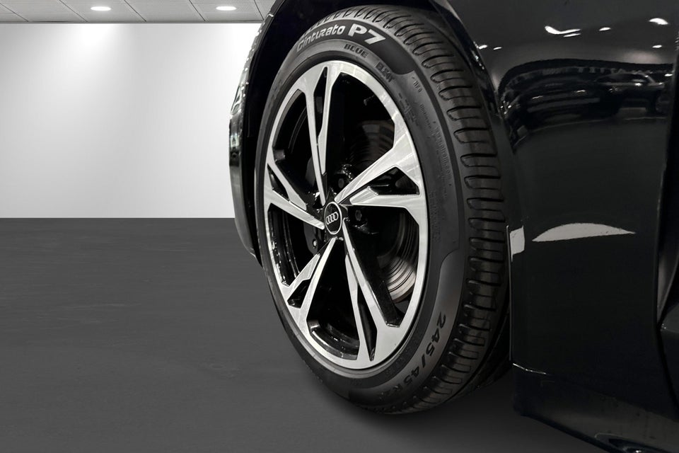 Audi e-tron GT quattro 4d