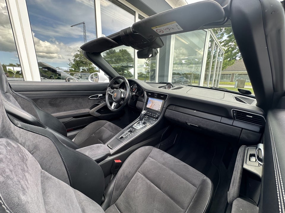 Porsche 911 Carrera 4 GTS 3,0 Cabriolet PDK 2d