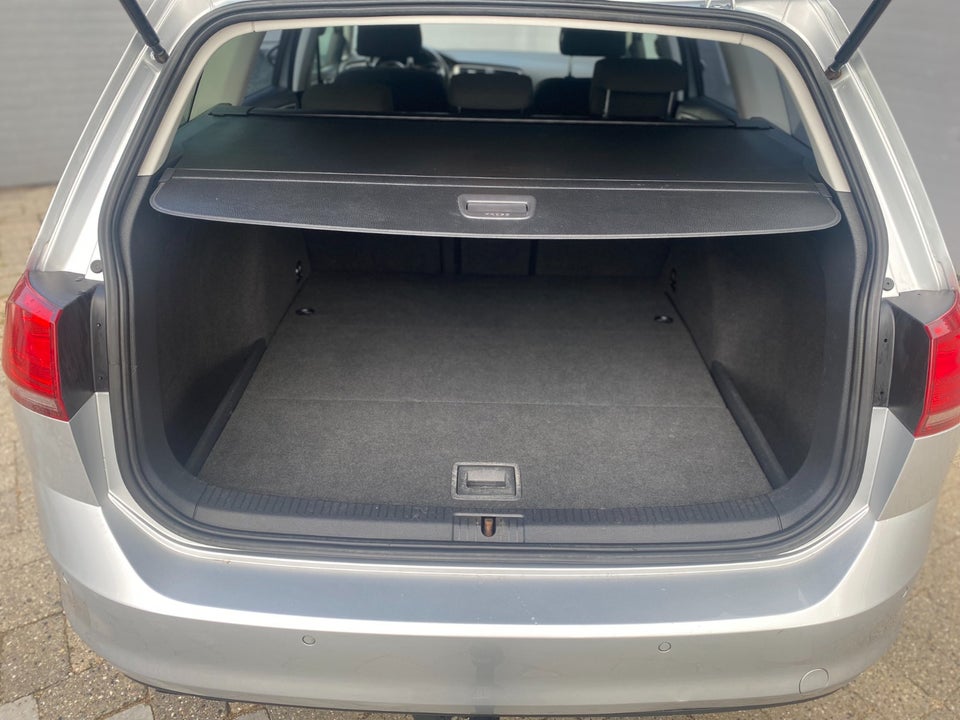 VW Golf VII 1,4 TSi 122 Highline Variant DSG BMT 5d