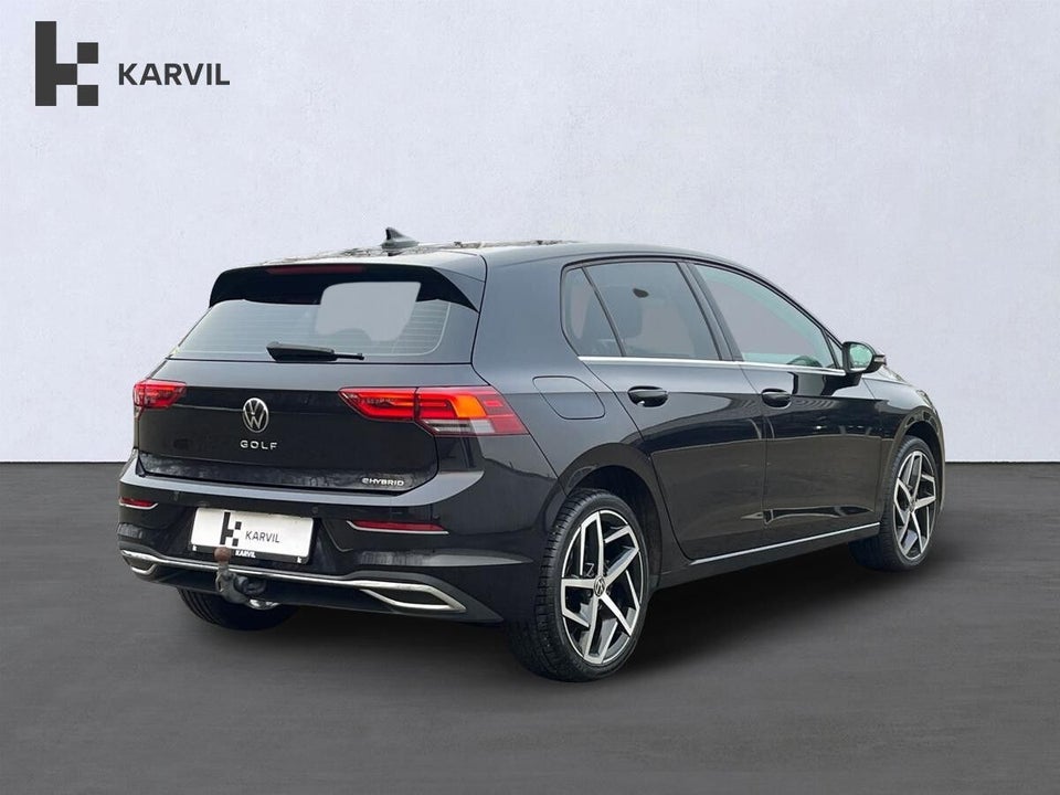 VW Golf VIII 1,4 eHybrid DSG 5d