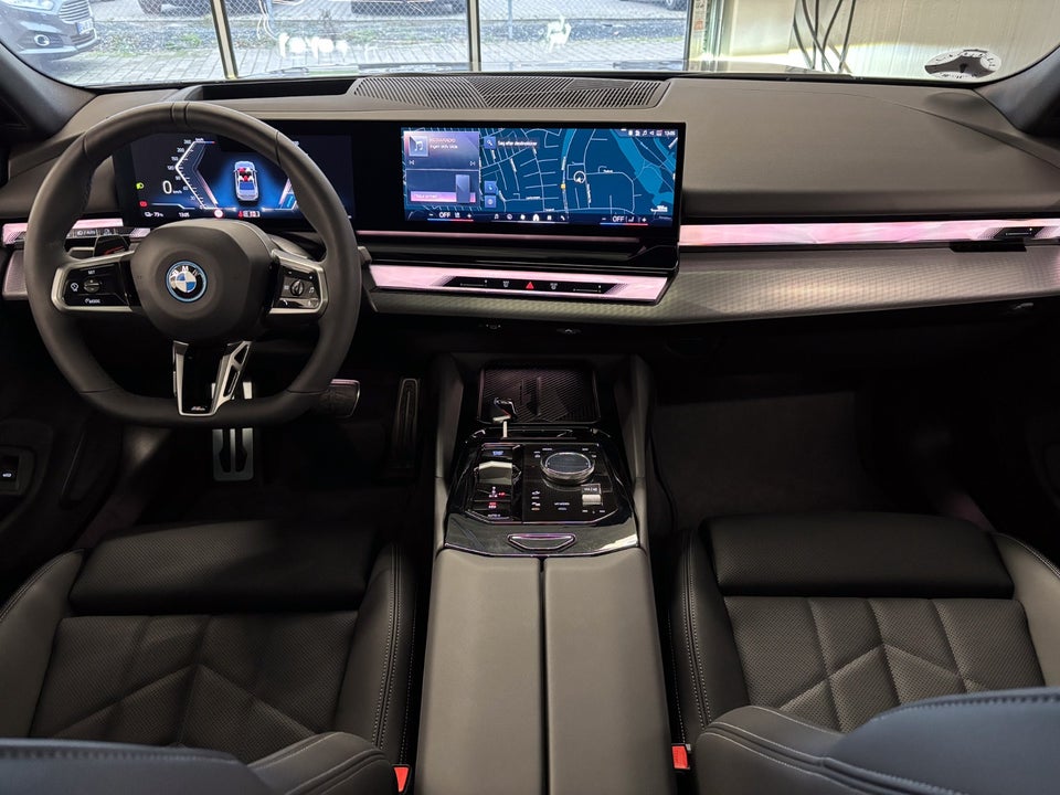 BMW i5 xDrive40 M-Sport 4d