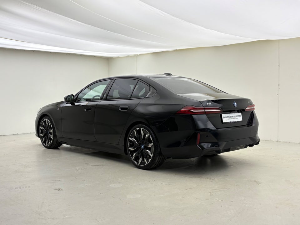 BMW i5 eDrive40 Fully Charged M-Sport 4d