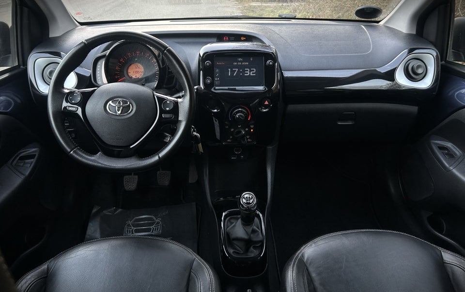 Toyota Aygo 1,0 VVT-i x-cellence 5d