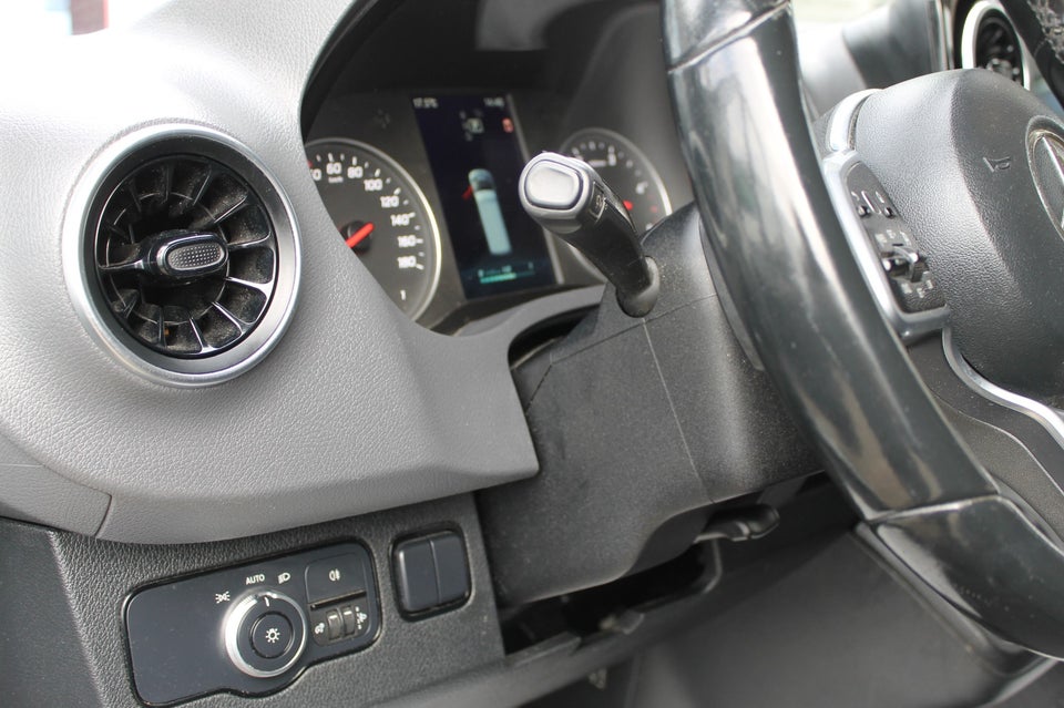 Mercedes Sprinter 317 2,0 CDi Alukasse m/lift aut. RWD 2d