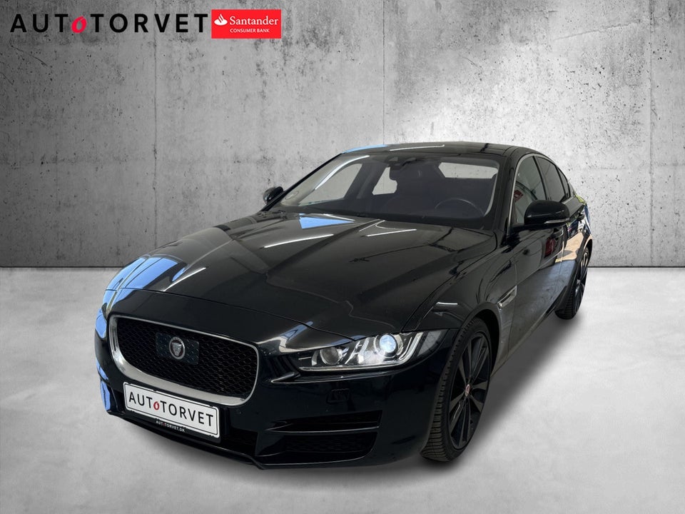 Jaguar XE 2,0 D180 Portfolio aut. 4d