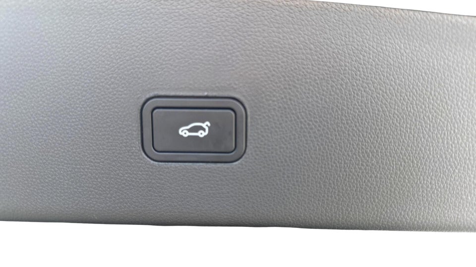 Xpeng G9 Performance Black Edition 5d