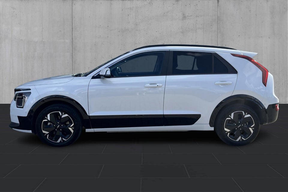 Kia Niro 64 EV Premium 5d