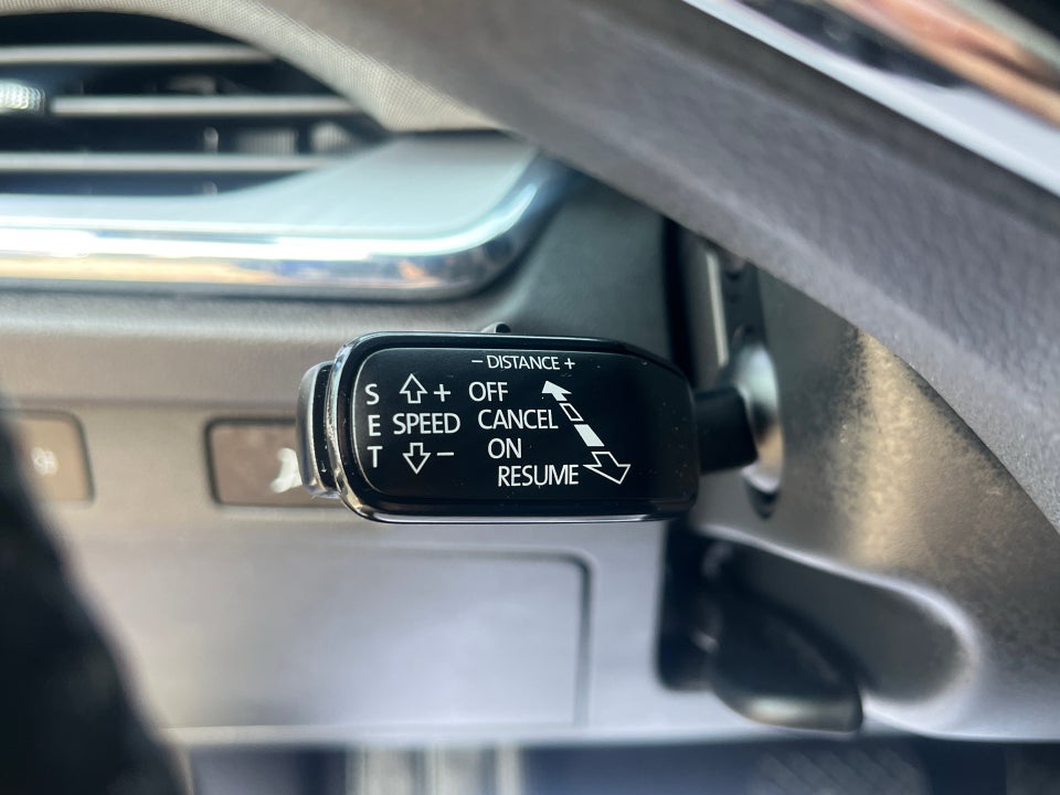 Skoda Enyaq 60 iV Loft 5d