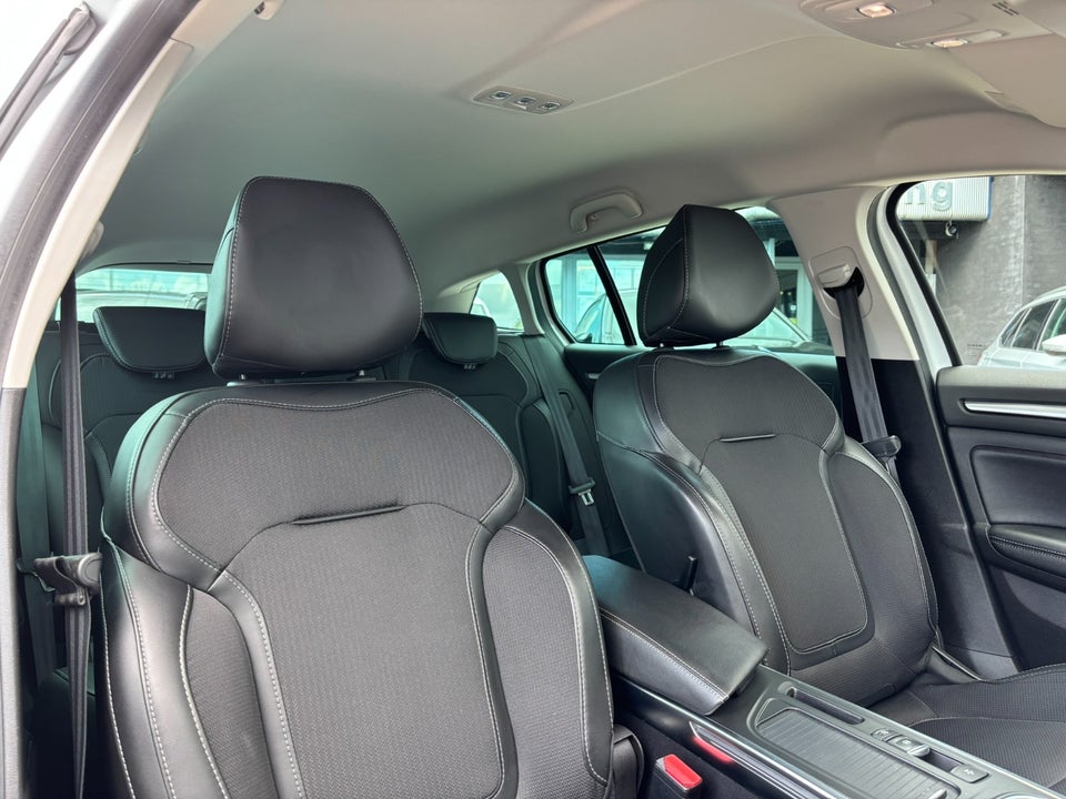Renault Megane IV 1,6 E-Tech Zen Sport Tourer 5d