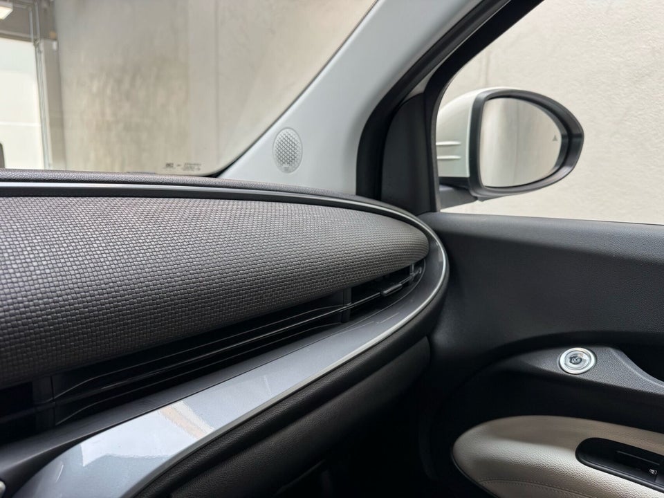 Fiat 500e 42 la Prima by Bocelli 3d