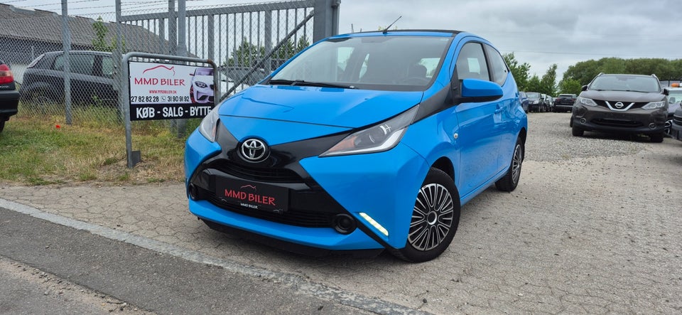 Toyota Aygo 1,0 VVT-i x-wave Sky 5d