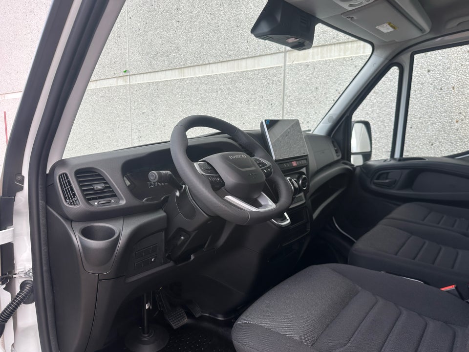 Iveco Daily 3,0 35C18 12m³ Van AG8
