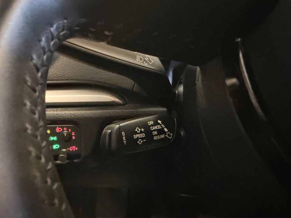 Audi A3 1,4 TFSi 122 Ambiente Sportback 5d