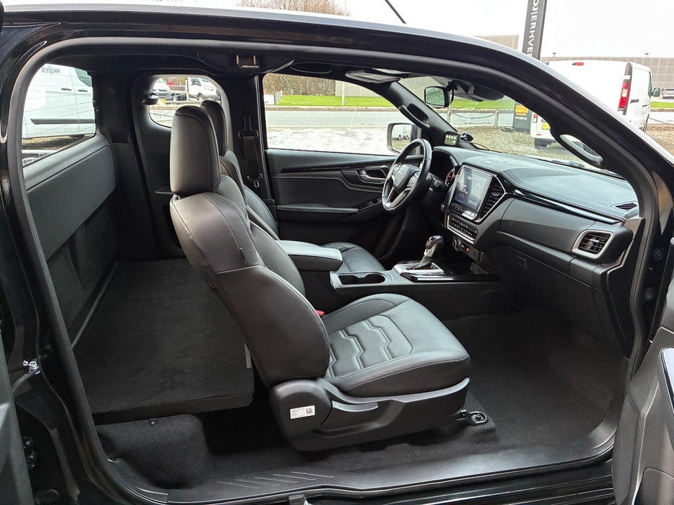 Isuzu D-Max 1,9 TD 163 Ext. Cab Exclusive aut. 4d