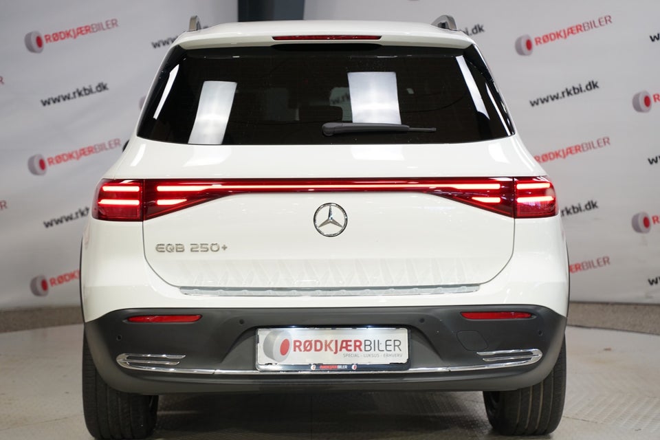 Mercedes EQB250+ Progressive 5d