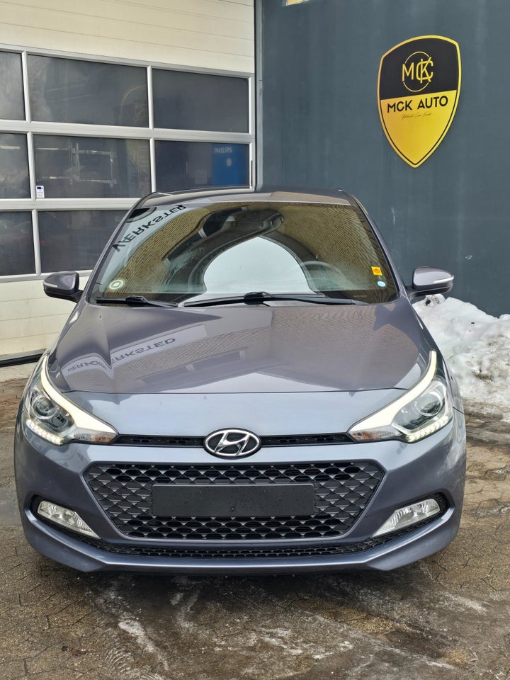 Hyundai i20 1,25 Premium 5d
