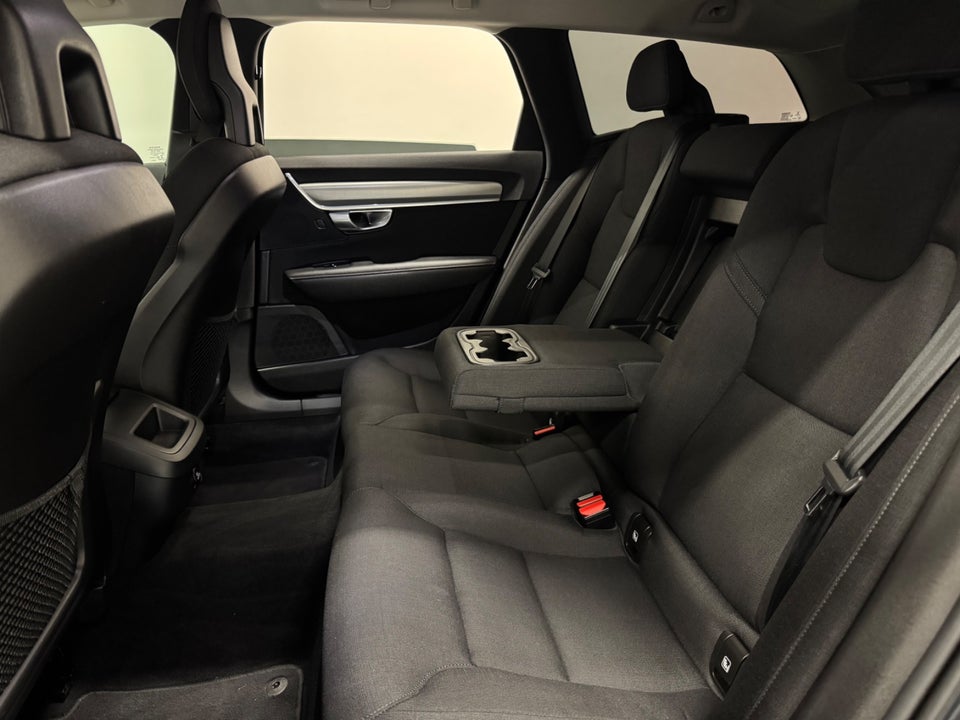 Volvo V90 2,0 D4 190 Momentum aut. 5d
