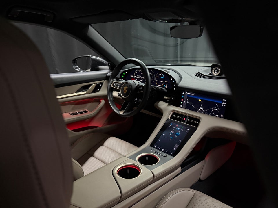 Porsche Taycan 4 Performance+ Cross Turismo 5d