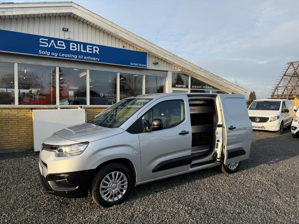 Toyota ProAce City 1,2 T 110 Medium Base+ 5d