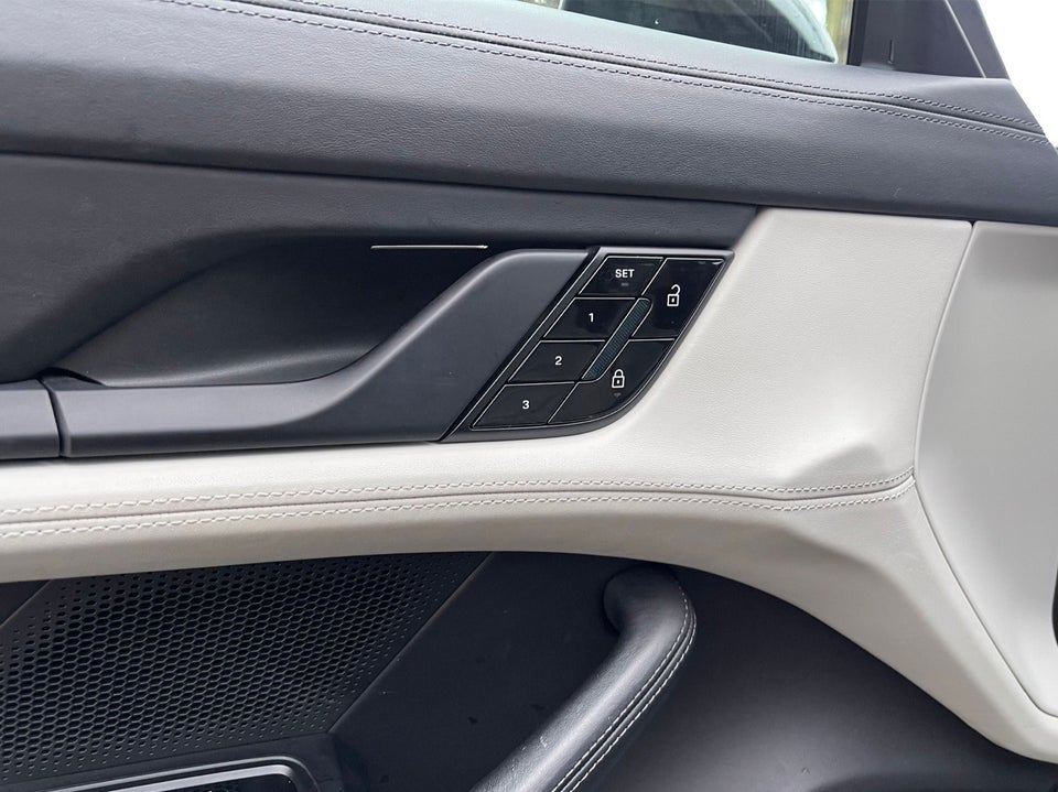 Porsche Taycan 4S Performance+ 4d