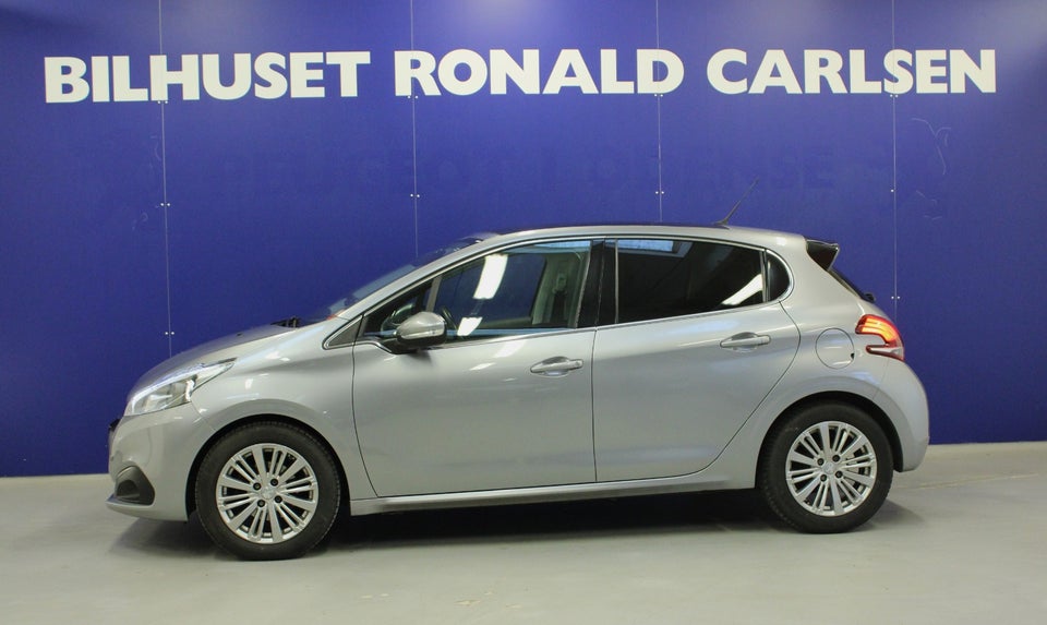 Peugeot 208 1,2 PureTech 82 Prestige 5d