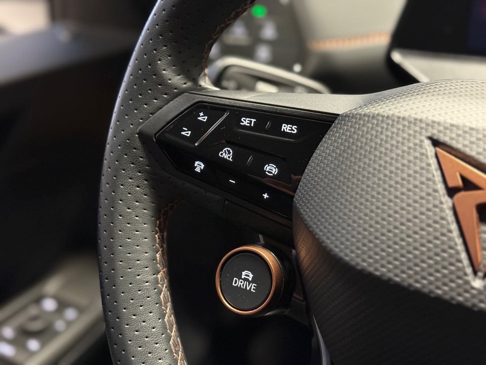 Cupra Born 77 e-Boost Business Edition+ 5d