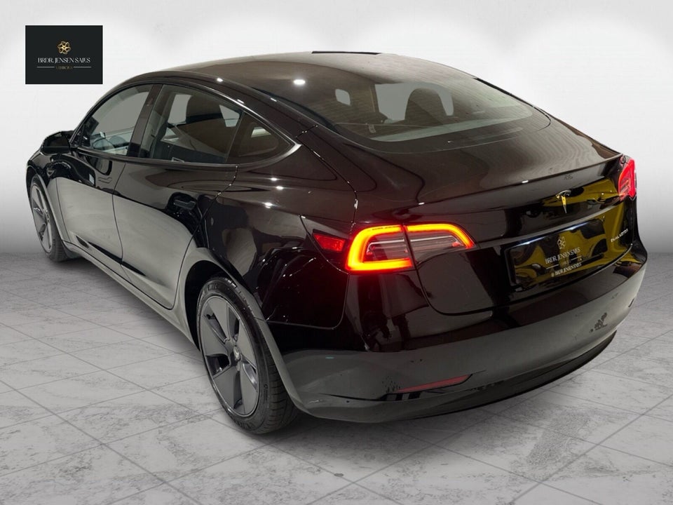 Tesla Model 3 Long Range AWD 4d