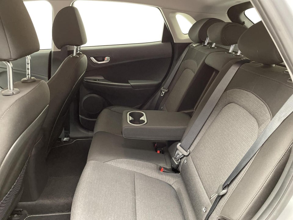 Hyundai Kona 39 EV Select 5d
