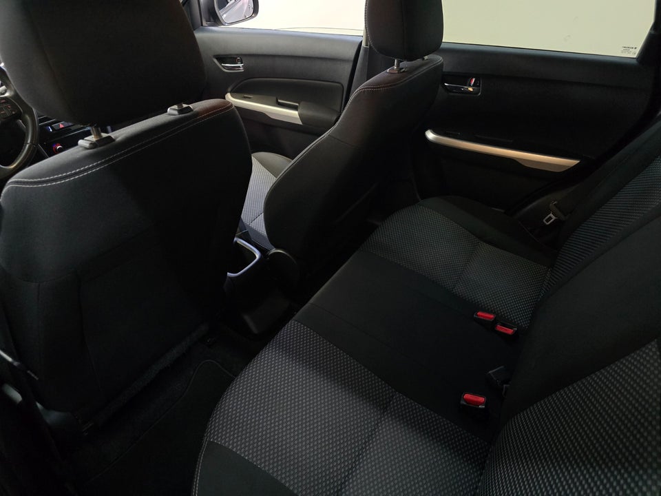 Suzuki Vitara 1,6 DDiS Active 5d