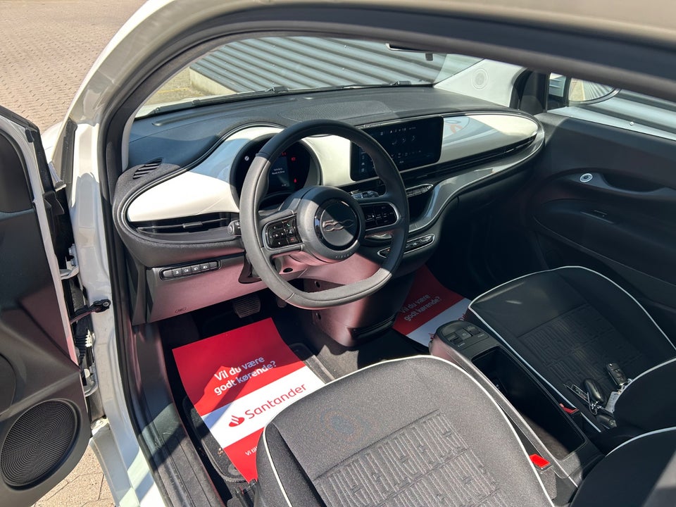 Fiat 500e 42 Icon Cabrio 2d
