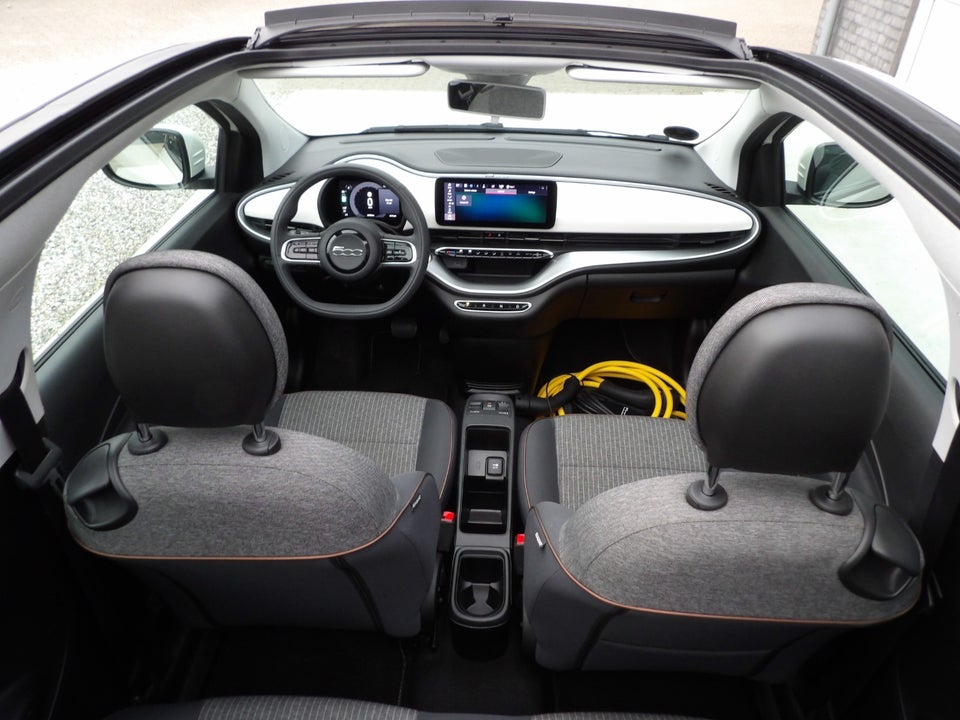 Fiat 500e 42 Icon Pack Cabrio 2d