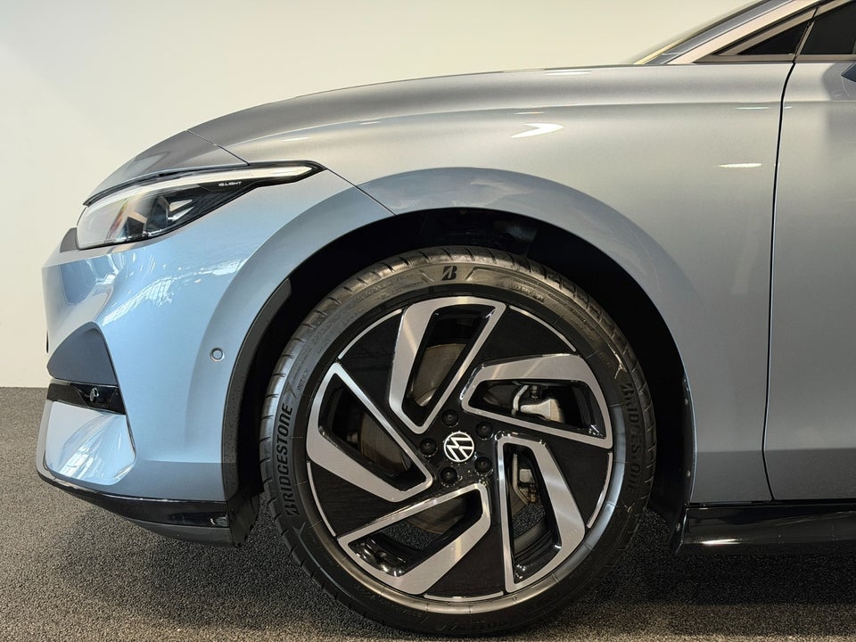 VW ID.7 77 Pro Tourer 5d