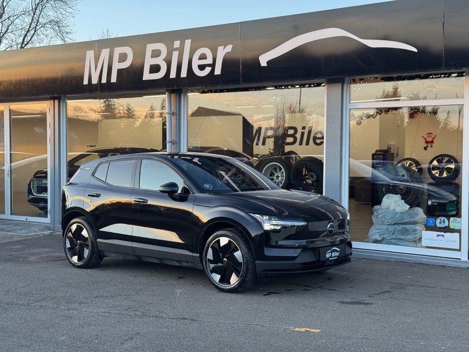 Volvo EX30 Twin Performance Plus 5d