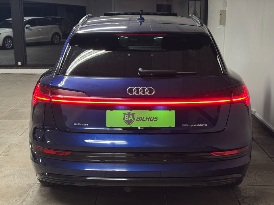 Audi e-tron 55 S-line quattro 5d